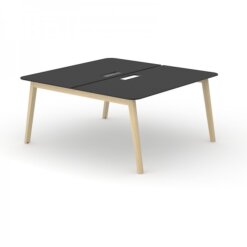 Nova Wood Duo bureau met zwart blad en eiken gebeitst onderstel. Narbutas | Bureaustoelen MKB