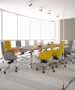 Plan-A vergadertafel, afmeting 420 x 120 cm, verchroomd onderstel en amber eiken blad.