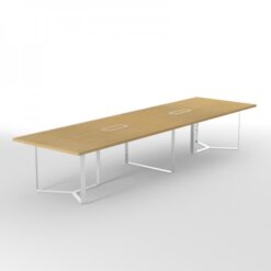 Plan-A vergadertafel, afmeting 420 x 120 cm, verchroomd onderstel en amber eiken blad.