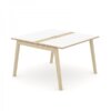 Nova Wood vergadertafel 120 x120 cm met wit blad en eiken gebeitst onderstel. Narbutas | Bureaustoelen MB