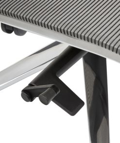 Directie stoel Baaz, met grijze mesh stoffering, alu gepolijst frame en kruisvoet. Bureaustoelen MKB