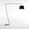 EL 001 staande lamp met brede kunststof kap. Bureaustoelen MKB