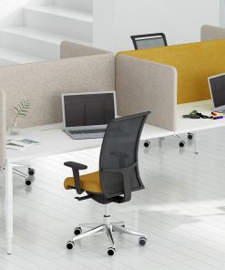 Scherm 530, aan bureau te monteren. vaste hoogte boven werkblad.. Bureaustoelen MKB