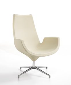 Beetle gestofferde fauteuil met hoge rug, stof wit. BUreaustoelen MKB