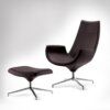 Beetle gestofferde fauteuil met voetenbank met hoge rug, stof eco leer. Bureaustoelen MKB