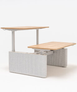 Ogi Drive zit-sta bureau blad Honey Oak - frame grijs 1. Blad hoog